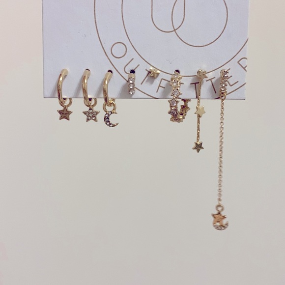 Urban Outfitters Gold Earrings Set - Picture 1 of 4